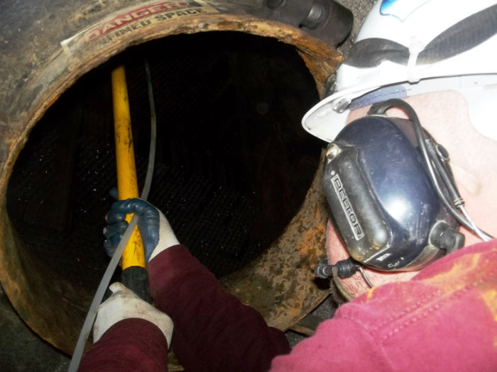 Helium Leak Detector Services Condenser Tube Leakage